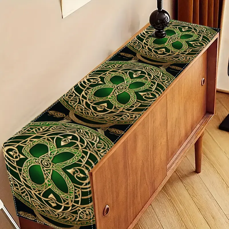 Chemin de table à décors Celtiques